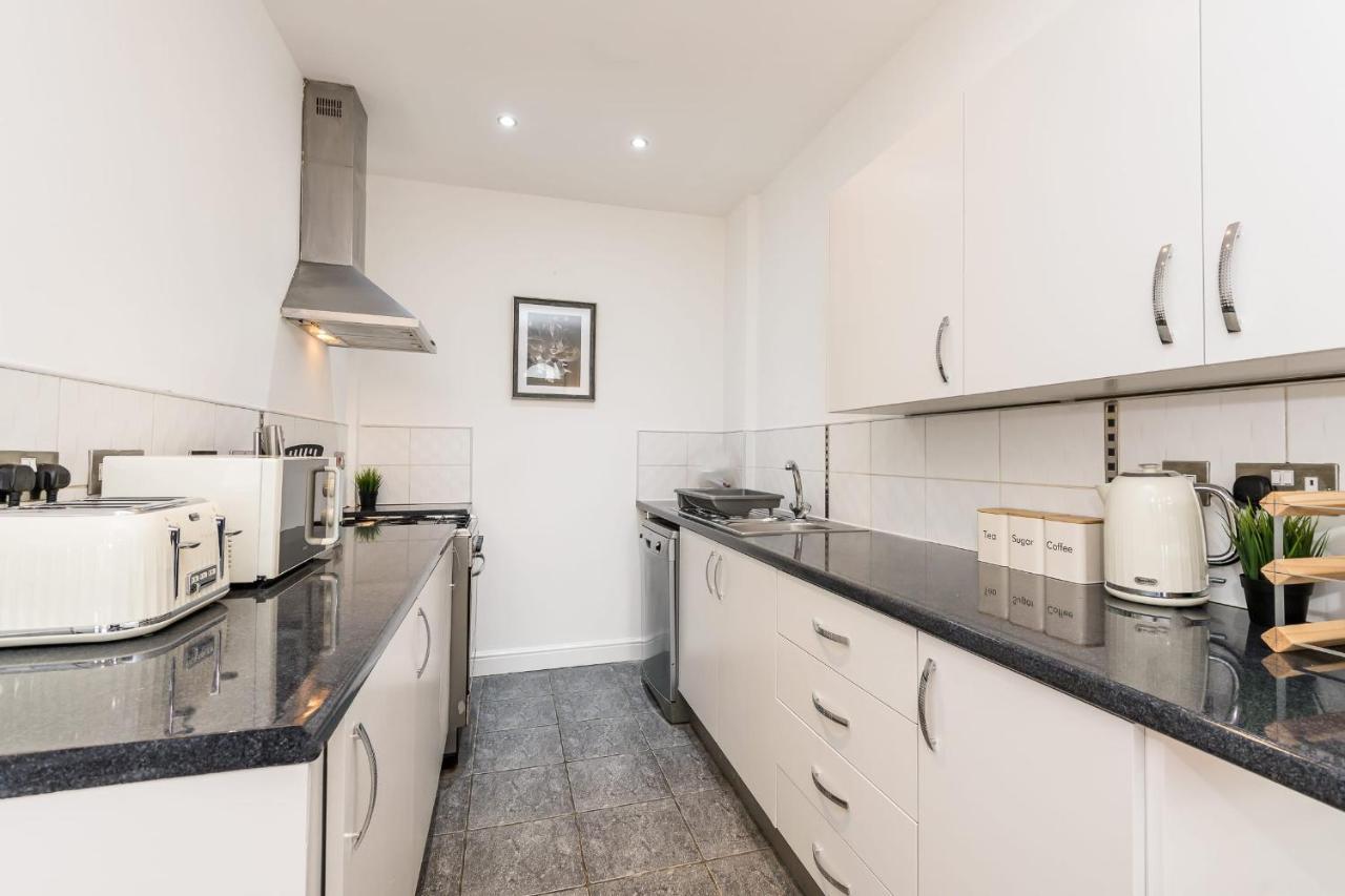 Superb Location, Lovely And Bright 2 Bed Liverpool Exterior foto